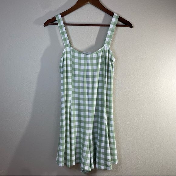 NWT Forever 21 Women’s plaid Green & White Romper size Small. - Picture 1 of 6